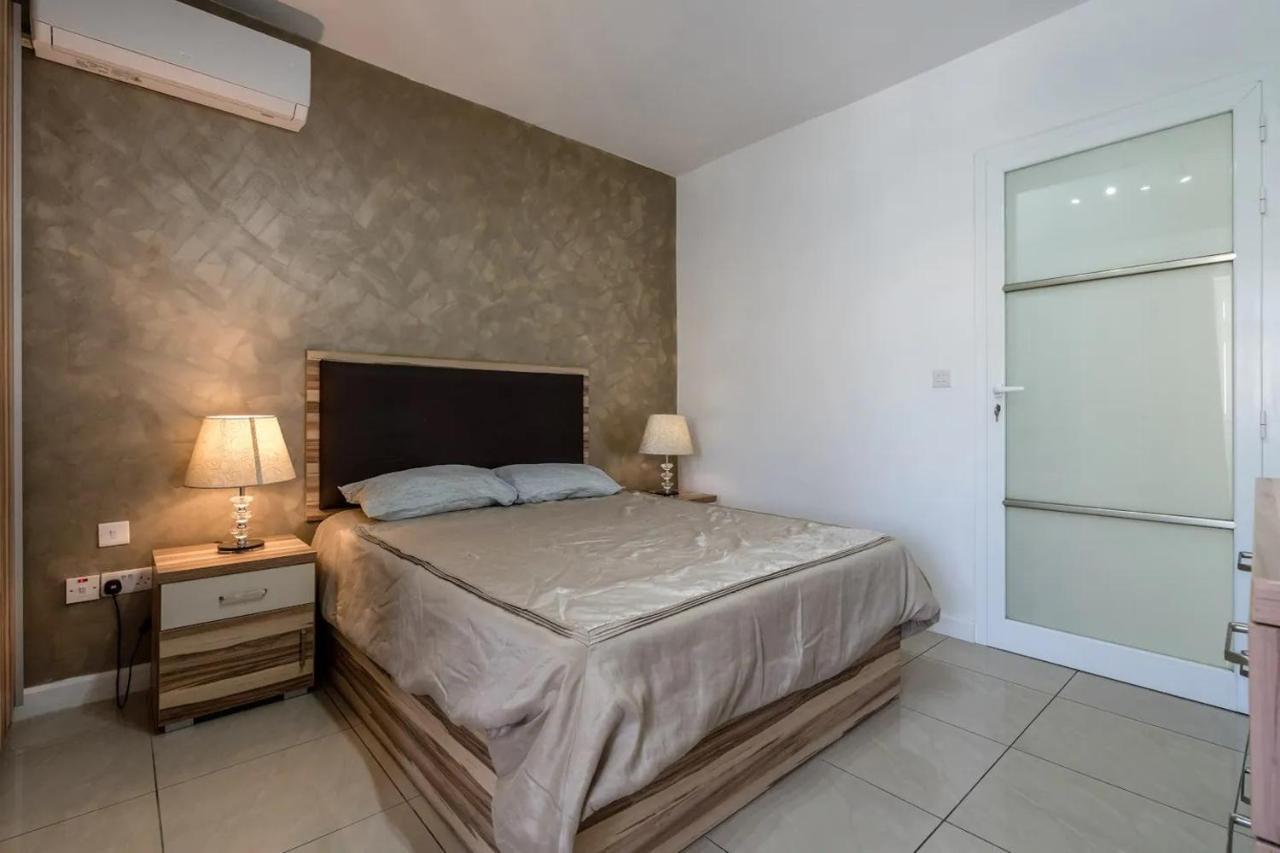 Modern Apt Kalkara Seafront! エクステリア 写真