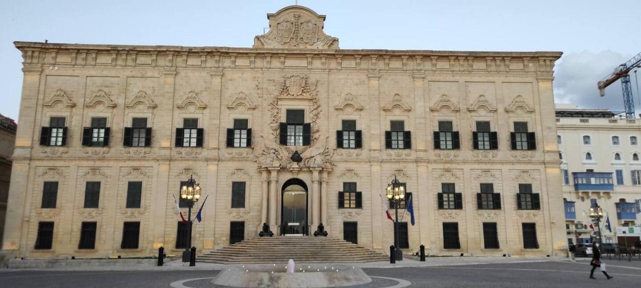 Modern Apt Kalkara Seafront! エクステリア 写真