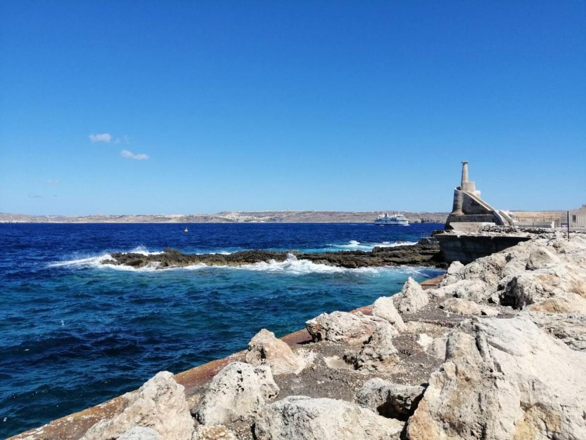 Modern Apt Kalkara Seafront! エクステリア 写真