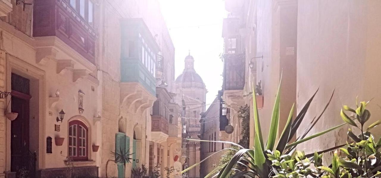 Modern Apt Kalkara Seafront! エクステリア 写真
