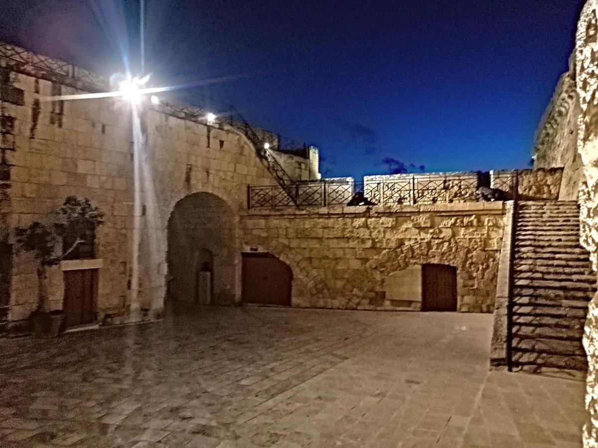 Modern Apt Kalkara Seafront! エクステリア 写真