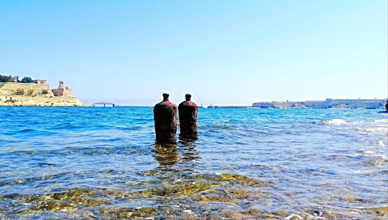Modern Apt Kalkara Seafront! エクステリア 写真