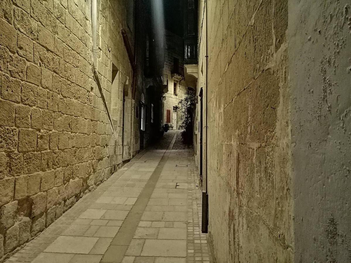 Modern Apt Kalkara Seafront! エクステリア 写真