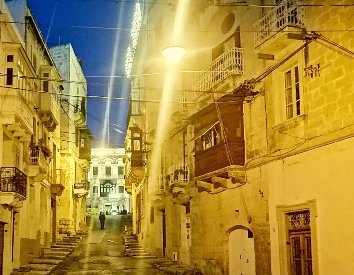 Modern Apt Kalkara Seafront! エクステリア 写真